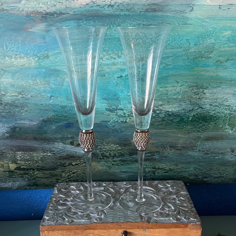 2 Elegant Glass Champagne Flutes with Silver Crystal  Accents